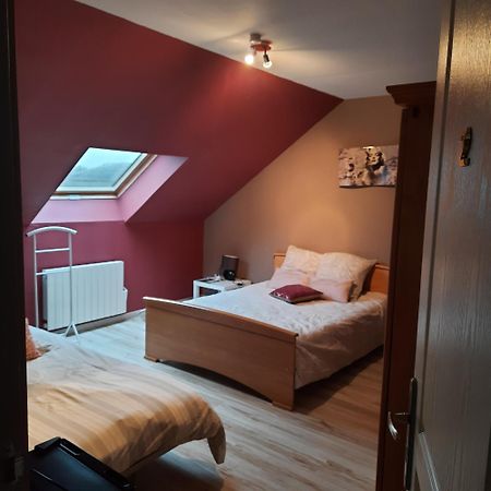 Un petit coin de paradis 2 Clairfontaine Chambre photo
